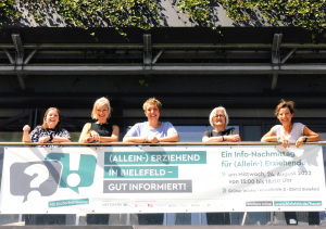 v.l.:  Marielle Kulzer und Marion Arens (Diakonie für Bielefeld), Diana Glanz (Agentur für Arbeit), Rosemarie Baumeister (Jobcenter Arbeitplus Bielefeld) Monika Kruse (Gleichstellungsstelle Stadt Bielefeld)