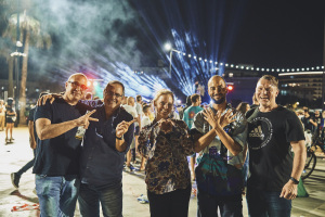 Zufriedenes Orga-Team: Tal Almog, Ely Oknin, Josephine Wittenbröker, Dhélé Agbetou, Olaf Selonke (v.l.)